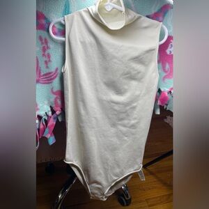 Skims beige new without tags $78 msrp